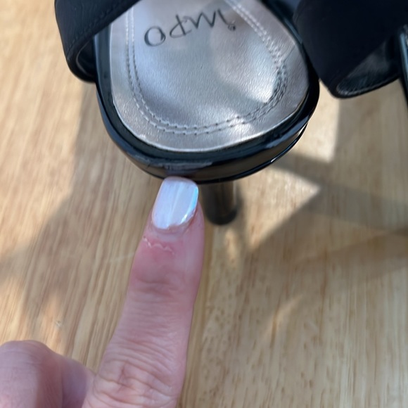 IMPO size 7.5 kitten heels with black ankle strap great used condition - Picture 5 of 8